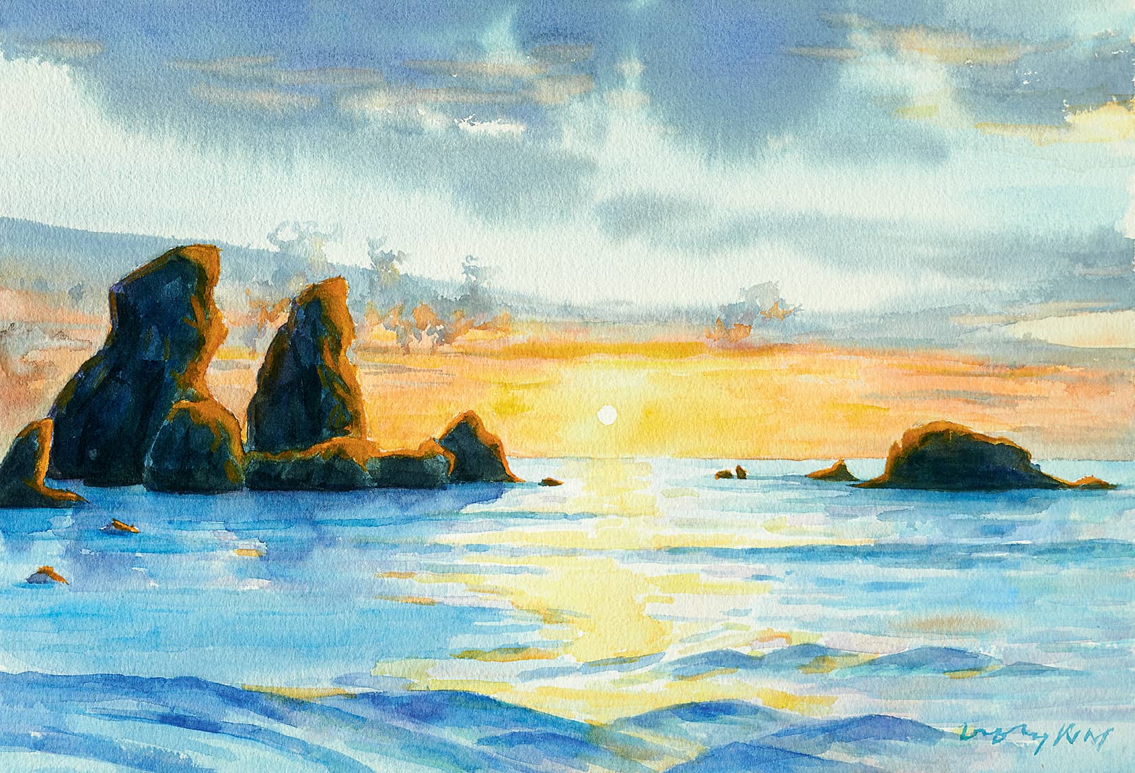 Tramonto sul mare con cielo arancione e riflessi sull'acqua